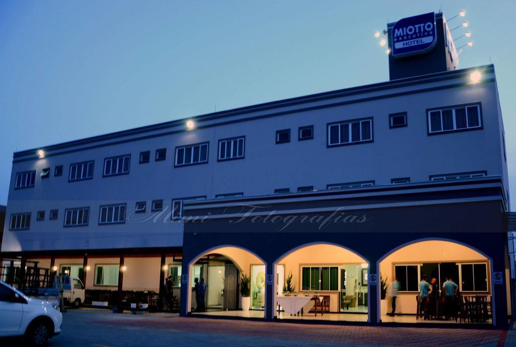 Miotto Executive Hotel Navegantes Zewnętrze zdjęcie